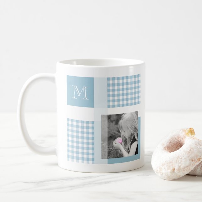 Taza De Café Aquamarine Añade Tu Foto Gingham Monograma Moderno (Con donut)