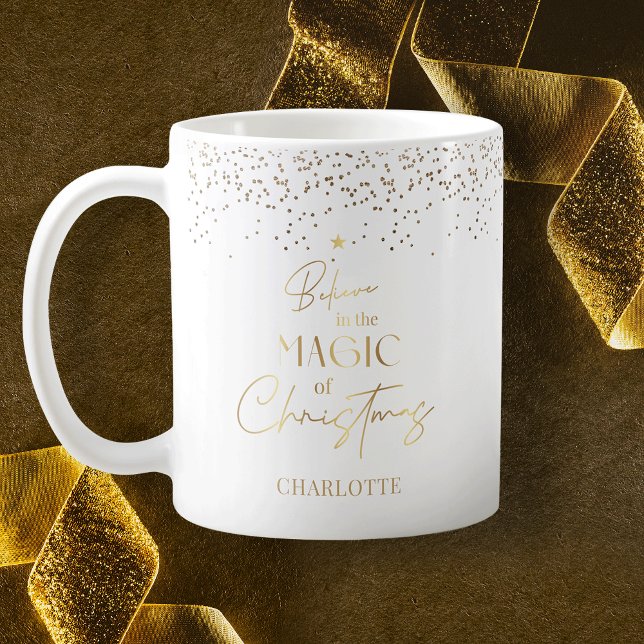 Taza De Café Árbol de Navidad moderno mínimo blanco y Purpurina (Modern white & gold glitter holiday coffee mug design with space for your name)