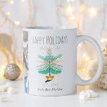 Taza De Café Árbol de Navidad Retro Pastel Feliz Festividad<br><div class="desc">Árbol de Navidad retro verde y rosa con acentos dorados. Perfecto regalo fotográfico de vacaciones para amigos y familia para desearles unas vacaciones felices.</div>