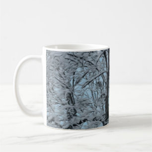 Taza De Café Árbol grande en nieve y cielo azul