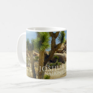 Taza De Café Árbol Joshua, rocas gigantes, desierto