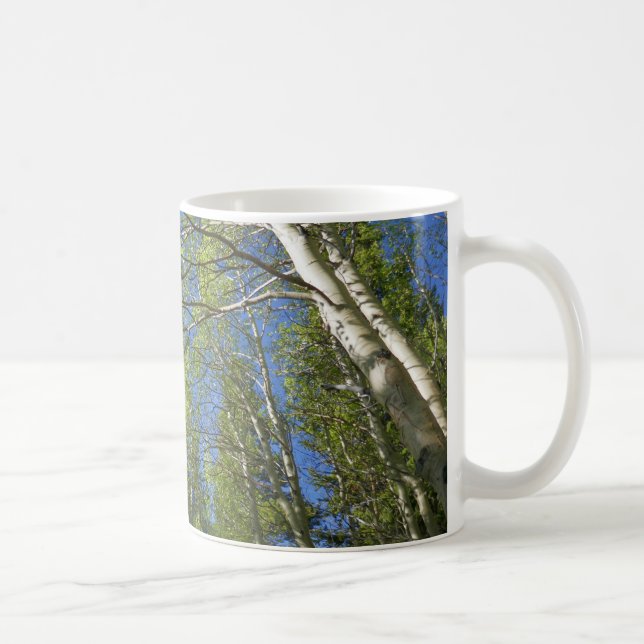 Taza De Café Árboles de aves de verano en montaña rocosa (Derecha)