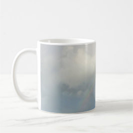 Taza De Café Arcoiris en un día de primavera