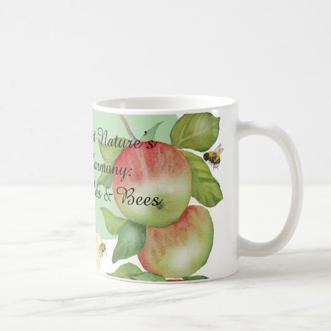Taza De Café Armonía dulce: manzanas acuarelas y una abeja (Derecha)