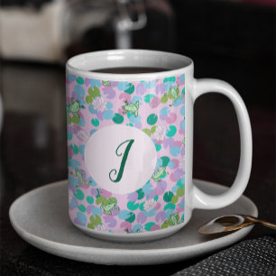Taza De Café Arte de rana linda con nenúfares rosas y monograma