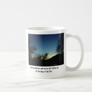 Taza De Café Asalte con la escritura y la puesta del sol