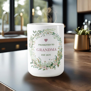 Taza De Café Ascendido a la abuela Este. 2025