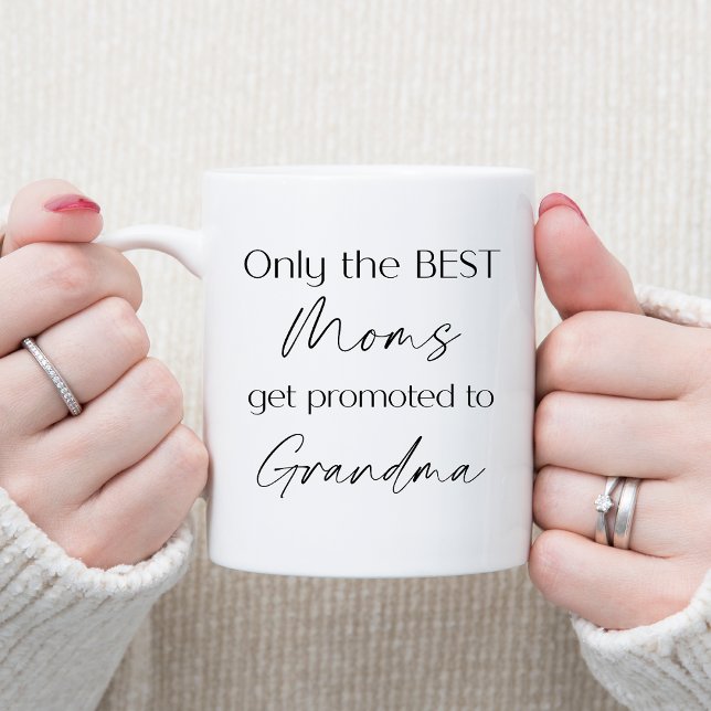 Taza De Café Ascendido a la abuela | Nuevo regalo de la abuela (Subido por el creador)