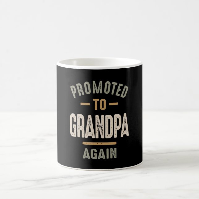 Taza De Café Ascendido al abuelo de nuevo - Padre y abuelo (Centro)