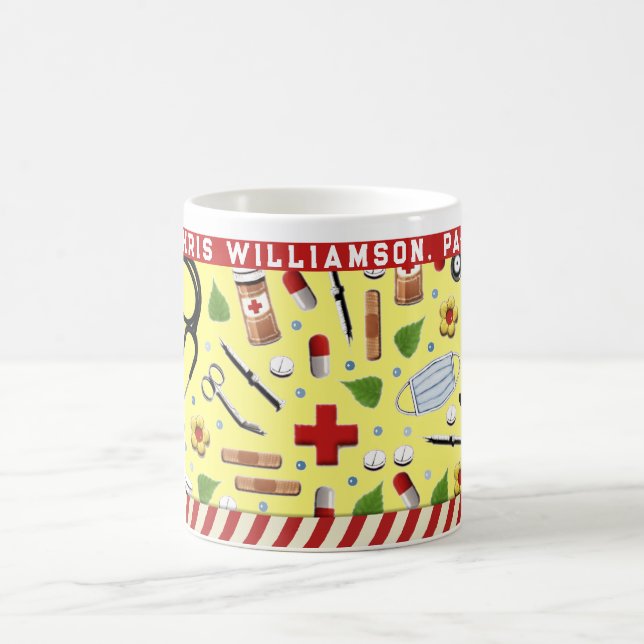 Taza De Café Asistente de Médicos Personalizados (Centro)