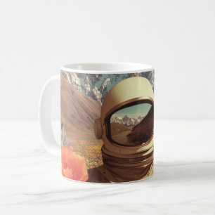 Taza De Café Astronauta Surrealista en Campo de Flores