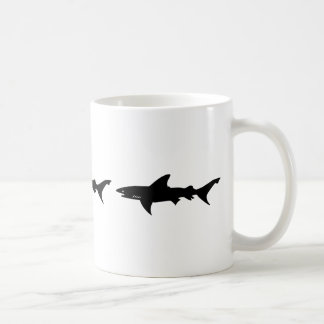 Taza De Café Ataque del tiburón - salto con negro elegante de