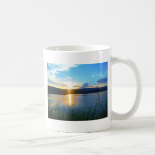 Taza De Café Atardecer azul en el lago