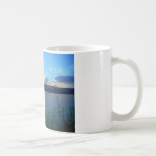 Taza De Café Atardecer azul en el lago