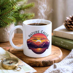 Taza De Café Atardecer en la Montaña Llamada Naturaleza