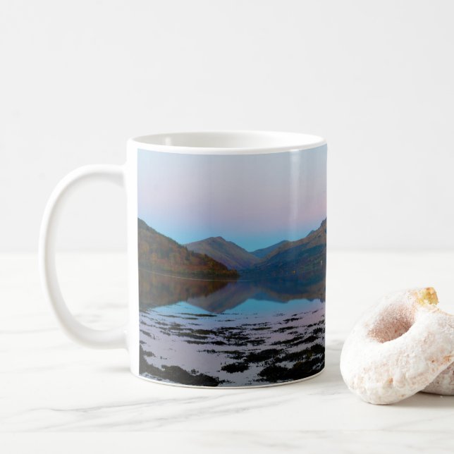 Taza De Café Atardecer sobre Loch Fyne, Scotland Mug (Con donut)