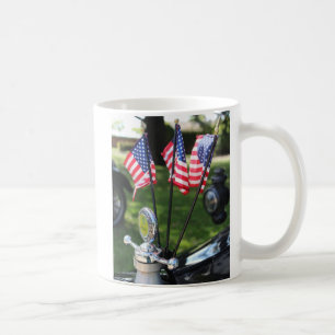 Taza De Café Auto vintage y mug de bandera estadounidense