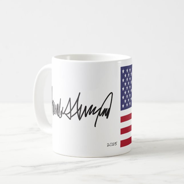 Taza De Café Autografo del presidente Donald Trump 2025 (Anverso izquierdo)