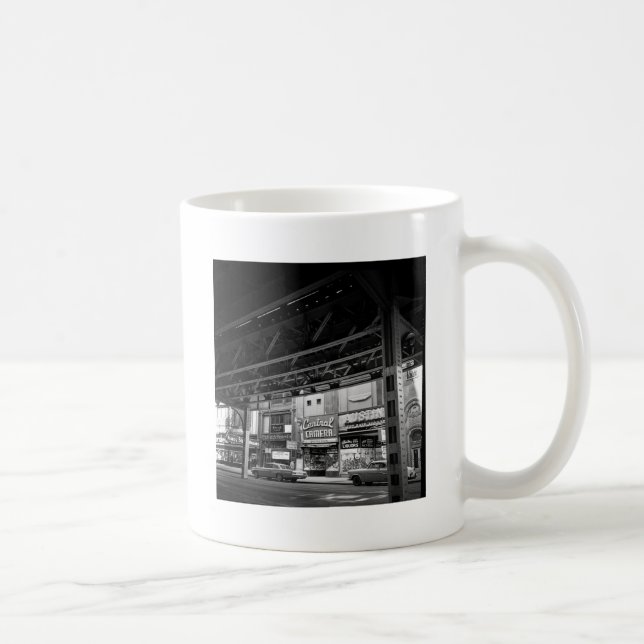 Taza De Café Autos para cámaras centrales de Chicago Wabash Ave (Derecha)