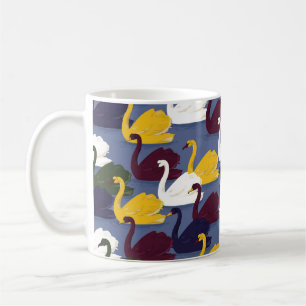 Taza De Café Ave cisne colorida dibujada a mano en el mar del l