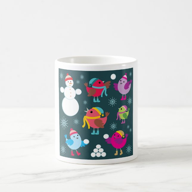 Taza De Café Aves de invierno jugando en la nieve con hombre de (Subido por el creador)