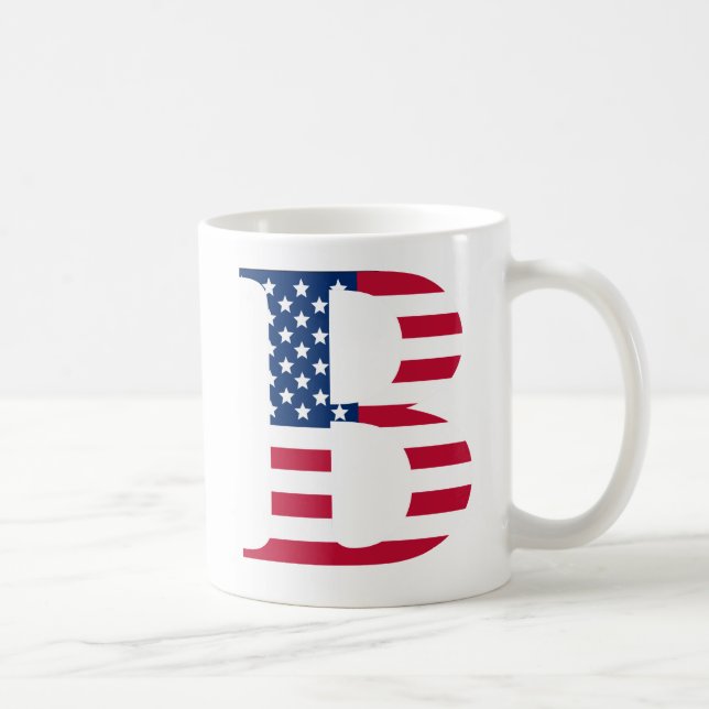 Taza De Café B Letra patriótica blanca 11 oz Classic Mug (Derecha)
