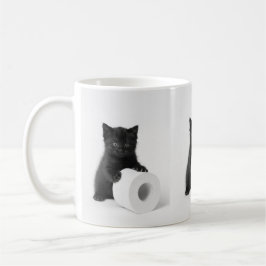 Taza De Café Baby Black Kitten Guarding Toilet Paper Roll On