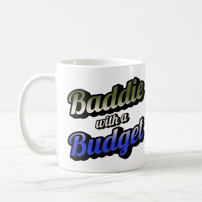 Taza De Café Baddie con café barato (Izquierda)