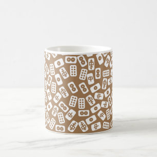 Taza De Café Baldosas de Mahjong de color blanco sobre marrón