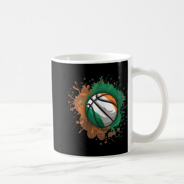 Taza De Café Baloncesto Con Bandera De Irlanda (Derecha)