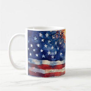 Taza De Café Bandera americana. Fuegos artificiales. 