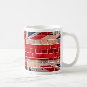 Taza De Café Bandera BRITÁNICA en una pared de ladrillo