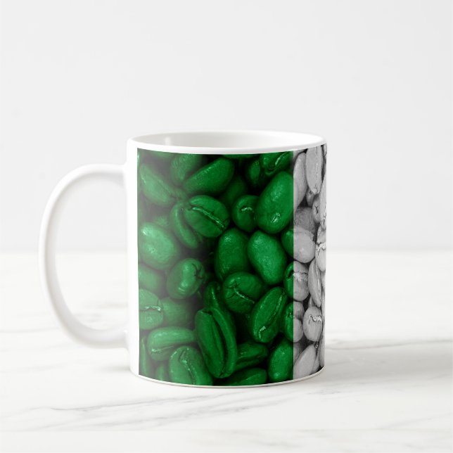 Taza De Café Bandera de Italia con café (Izquierda)