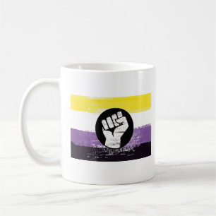 Taza De Café Bandera de protesta pintada no binaria