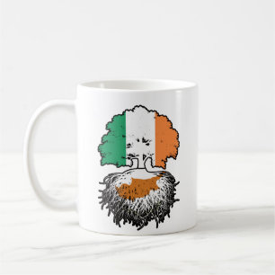 Taza De Café Bandera de raíces de árboles chipriotas irlandeses