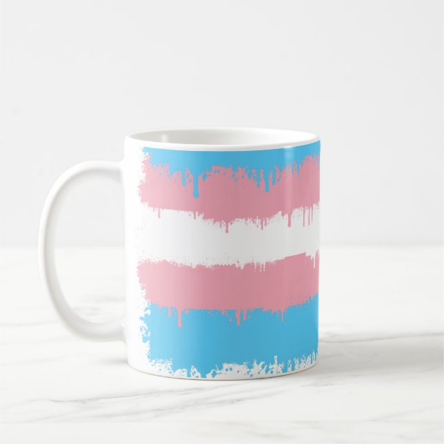 Taza De Café Bandera del orgullo trans con la pintura en marcha (Izquierda)