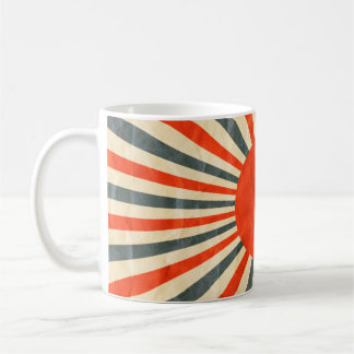 Taza De Café Bandera del sol rojo sobre textura de papel, estíl