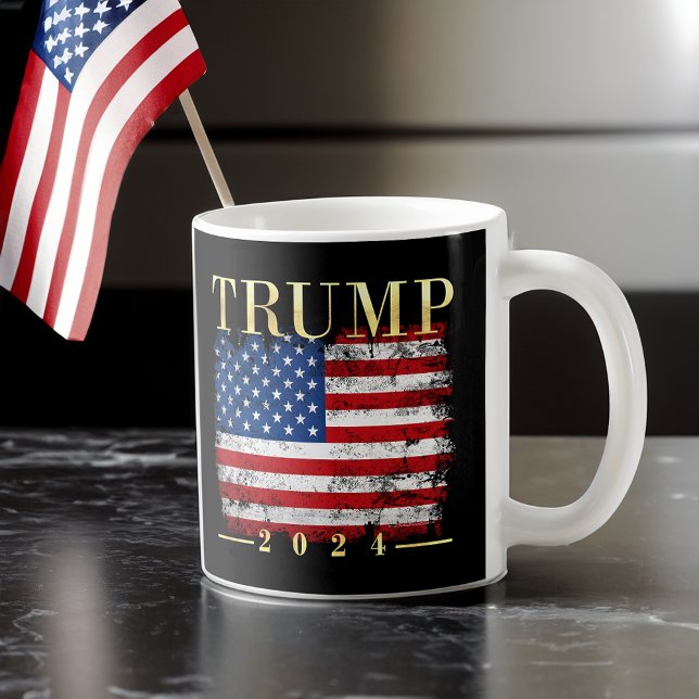 Taza De Café Bandera estadounidense elegante de oro de Trump 20 (trump 2024 mug)