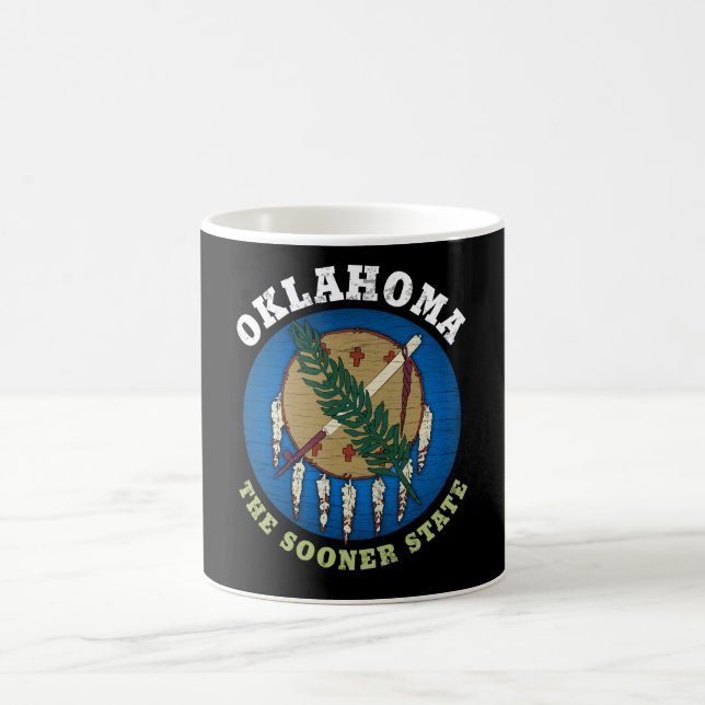 TAZA DE CAFÉ BANDERA ESTATAL DE OKLAHOMA MÁS PRONTO (Centro)