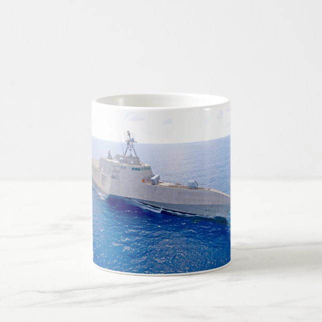 Taza De Café BARCO DE COMBATE LITTORAL - LCS-10 Mug (Centro)