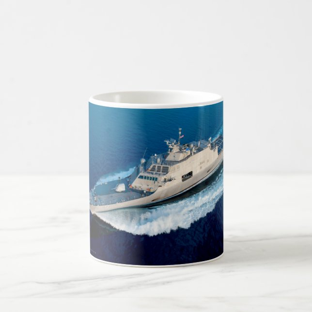 Taza De Café BARCO DE COMBATE LITTORAL - LCS-13 Mug (Centro)