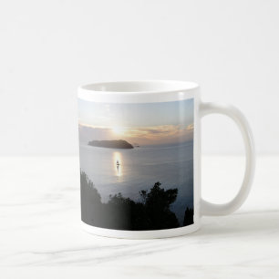 Taza De Café Barco de vela Sunrise & Mt Paku Habour Tairua NZ