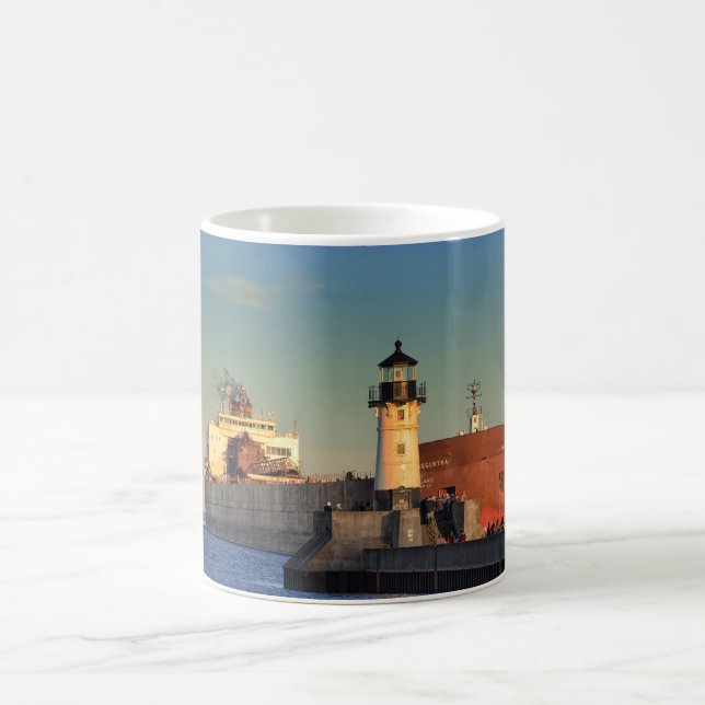 Taza De Café Barco en el Lago Superior Paul R Tregurtha (Centro)
