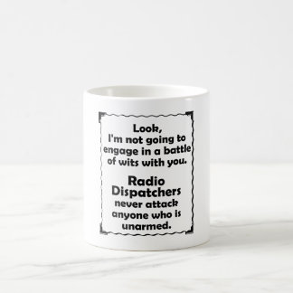 Taza De Café Batalla del despachador de radio de los ingenios