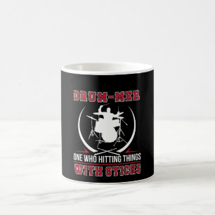 Taza De Café Batería uno quién que golpea cosa con el palillo