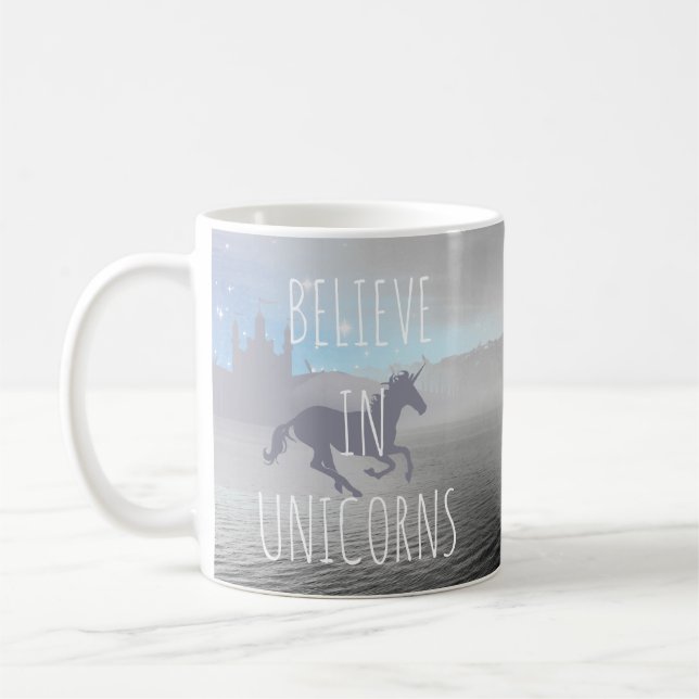 Taza De Café Believe in Unicorns Whimsical Art (Izquierda)
