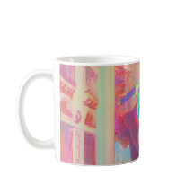 Belleza costera neón con gafas de sol