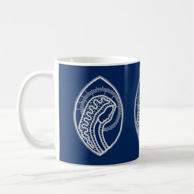 Taza De Café Bendita Virgen María, encaje blanco, azul marino (Izquierda)