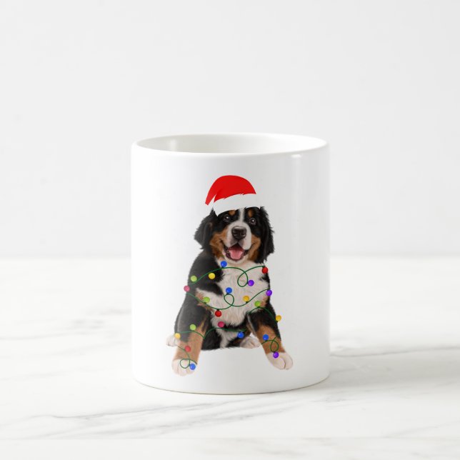 Taza De Café Bernese Mountain Dog ilumina a Navidades coincidie (Centro)