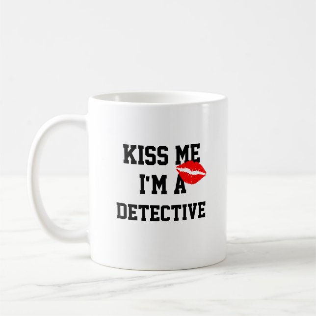 Taza De Café Bésame A Detective Mug (Izquierda)